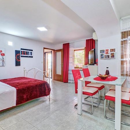 Apartmani Rukonic Aleksandar Nerezine Buitenkant foto