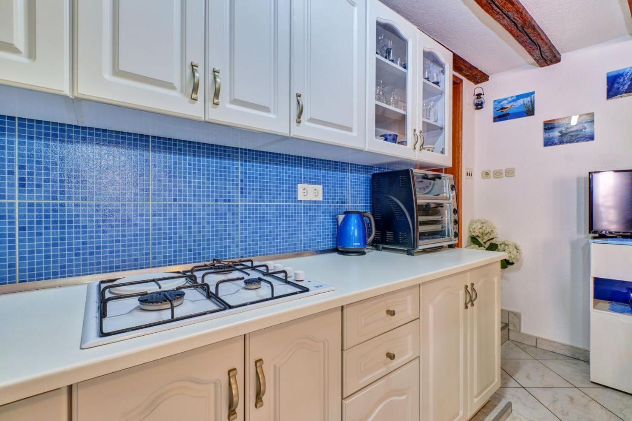 Apartmani Rukonic Aleksandar Nerezine Buitenkant foto