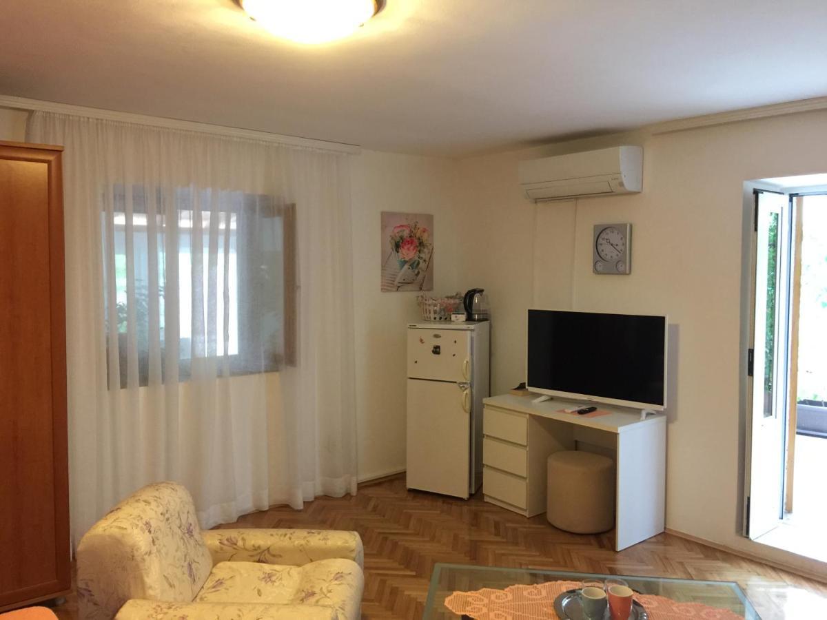 Apartmani Rukonic Aleksandar Nerezine Buitenkant foto