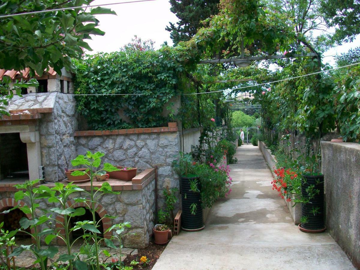 Apartmani Rukonic Aleksandar Nerezine Buitenkant foto