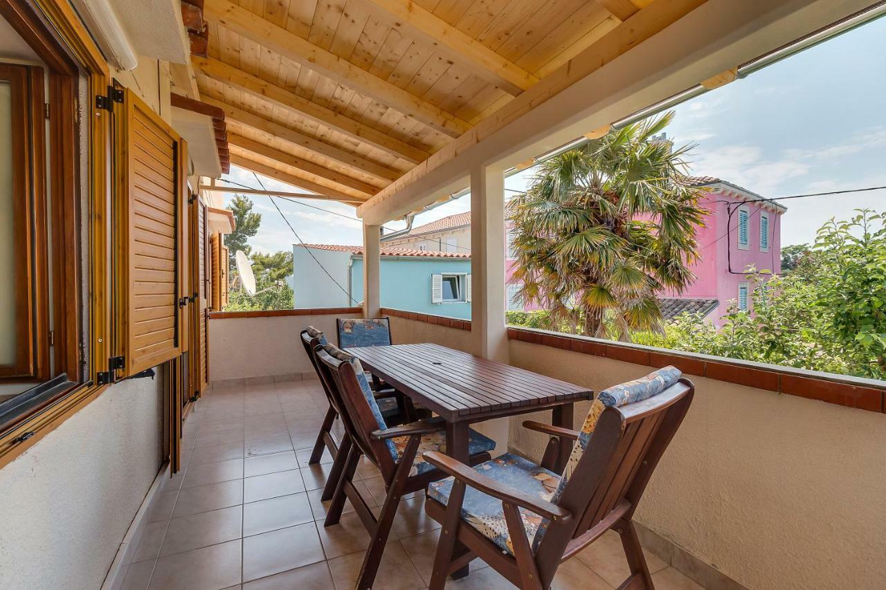 Apartmani Rukonic Aleksandar Nerezine Buitenkant foto