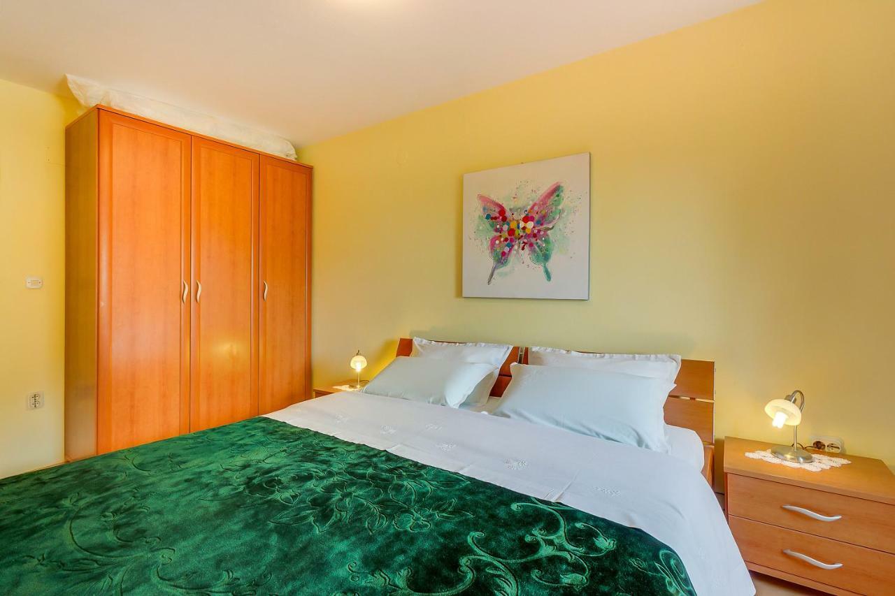 Apartmani Rukonic Aleksandar Nerezine Buitenkant foto