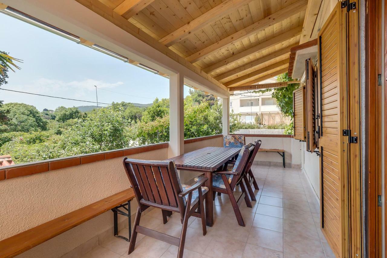 Apartmani Rukonic Aleksandar Nerezine Buitenkant foto