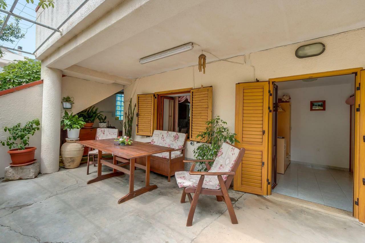 Apartmani Rukonic Aleksandar Nerezine Buitenkant foto